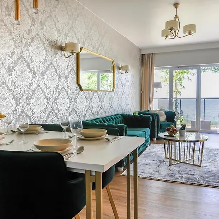 Apartament Z Widokiem Na Morze Ustronie Apartments - Nadmorski Luksus Apartamenty アパート *